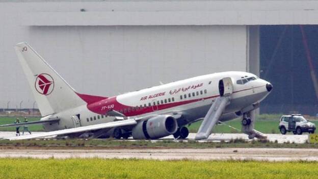 45 heridos en un accidente de avión en el aeropuerto de Sevilla