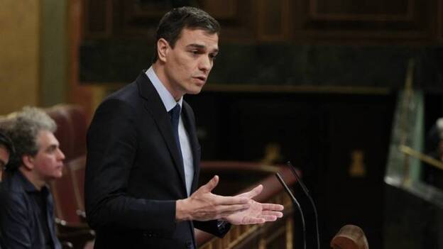 Sánchez pide a Soria su cese y seguir el ejemplo del primer ministro islandés
