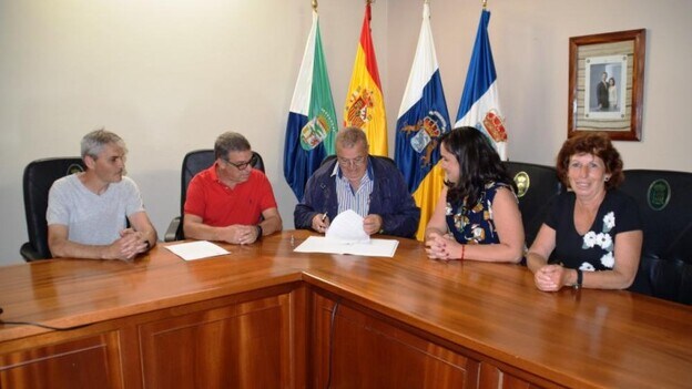 El Ayuntamiento subvenciona al UD Valle de Frontera