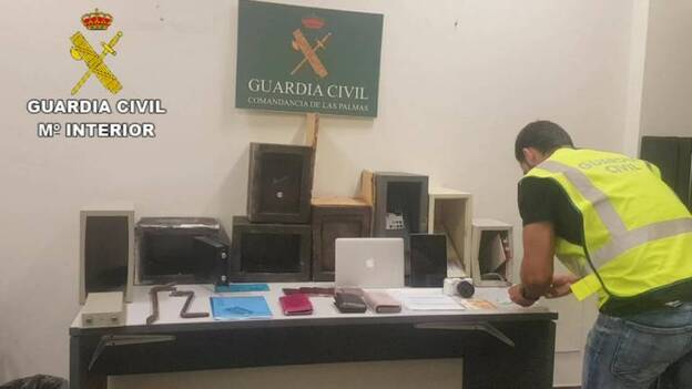 Dos detenidos por 37 robos en hoteles de Fuerteventura
