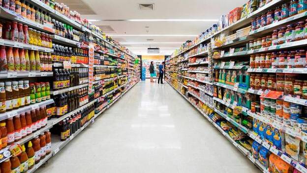 Los grandes supermercados abrirán en Semana Santa