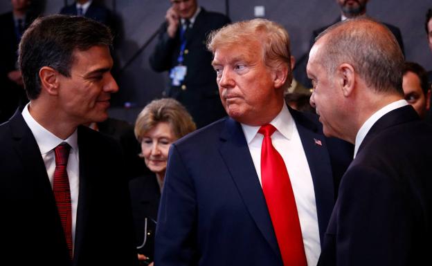Sánchez y Trump, en la cumbre de la OTAN de Bruselas de 2018. /