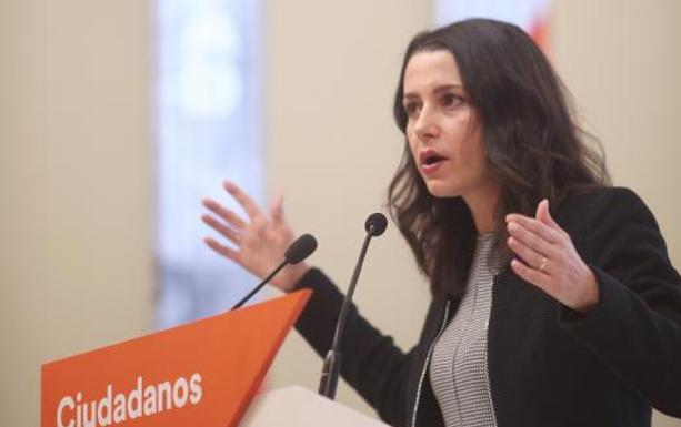 El PSOE avisa a Arrimadas de que no deshará los guiños al secesionismo para sumarla a los Presupuestos