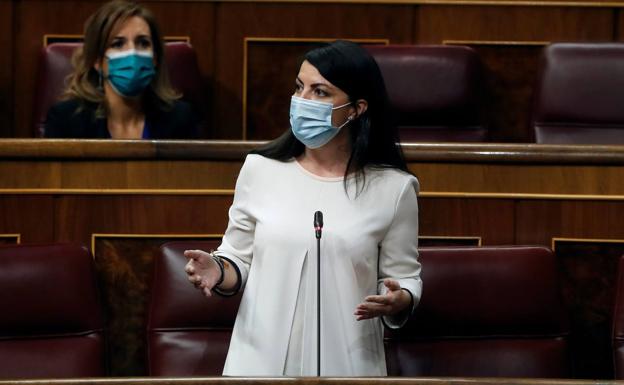 La diputada de Vox Macarena Olona, este miércoles en el Congreso de los Diputados.