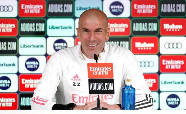 Zidane abre la puerta a Cristiano: «Es magnífico y le tenemos cariño»