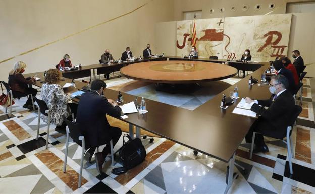El vicepresidente del Govern y presidente de la Generalitat en funciones, Pere Aragonès, presidió la reunión semanal del gobierno catalán./EFE