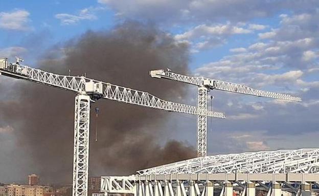 Sofocado un incendio en las obras del Bernabéu