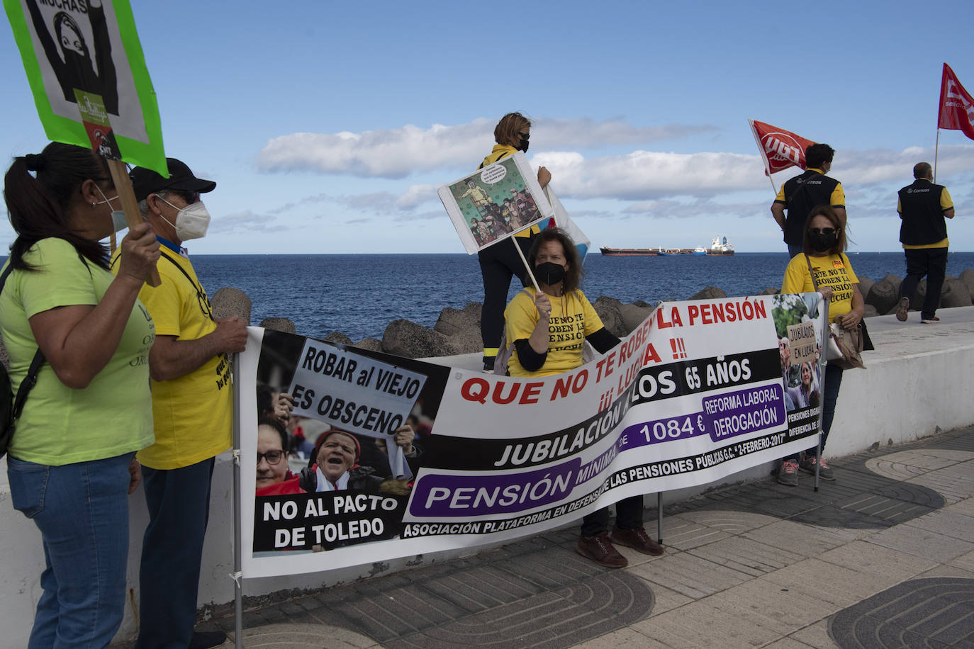 Protesta laboral en plana Avenida Marítima