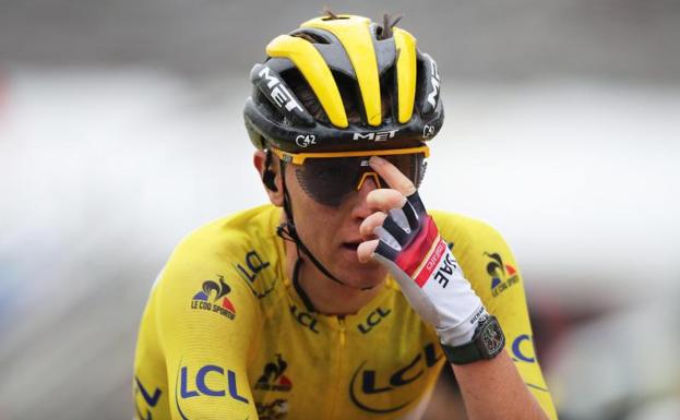 Tadej Pogačar, en el escenario del Tour de Francia.  / Christophe Petit-Tesson (Efe)