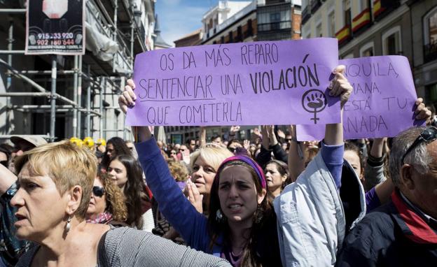 Concentración feminista contra el fallo judicial de La Manada en la madrileña Puerta del Sol. 