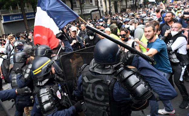 Las fuerzas de seguridad se vieron obligadas a actuar en París a pesar de la violencia de algunos manifestantes.