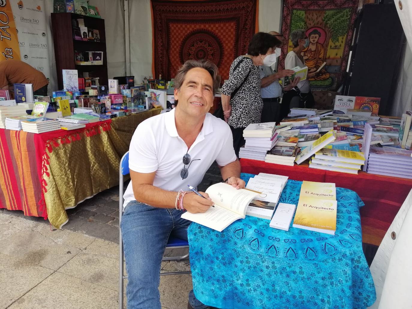 Jorge López Veloso presenta 'Reflejo del alma' en la Feria del Libro