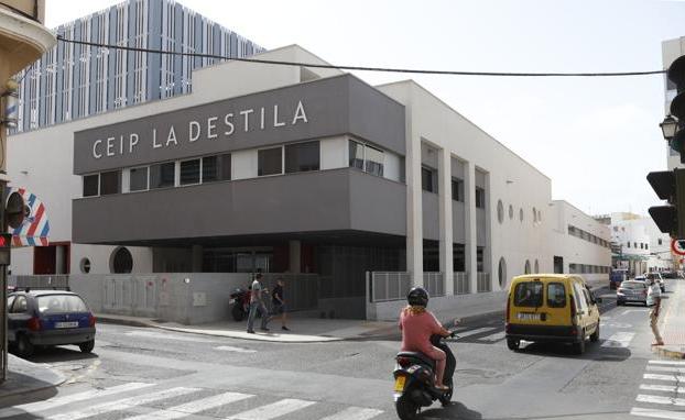 Colegio La Destila. /C7