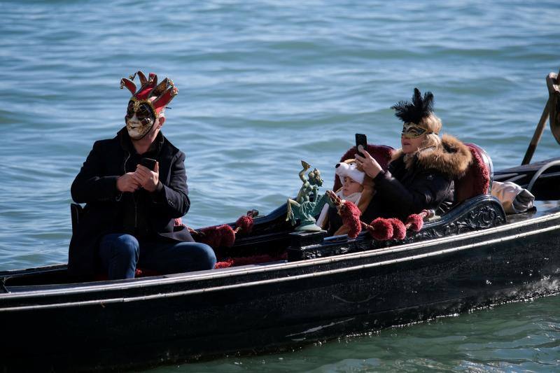 Venecia presume de carnaval en pandemia
