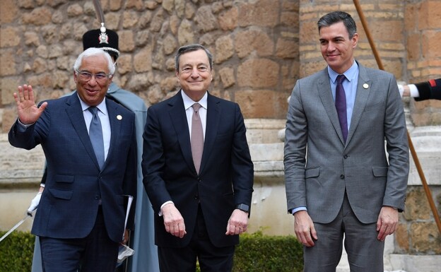 Sánchez redobla su exhortación a la UE mientras arrecia la presión en España
