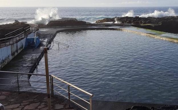 Primero Sueño áspero Adiós Rescatado un bañista en Mesa del Mar son signos de ahogamiento | Canarias7