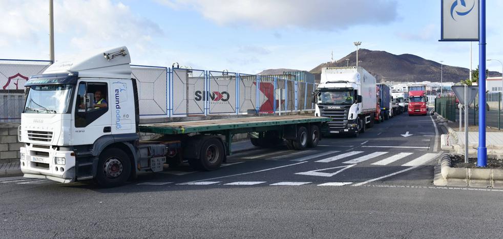 Carriers will block the city of Las Palmas de Gran Canaria on Monday with their protest