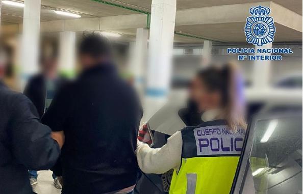 29 detenidos por alquilar sus pasaportes a bolivianos para entrar en España