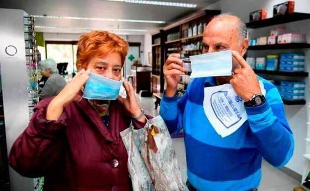 Health and communities plan to analyze the use of masks on April 6