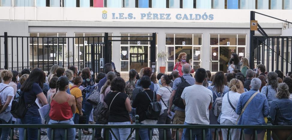 Education receives 13,603 applications for teacher oppositions in the Canary Islands