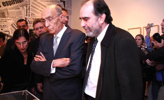 José Saramago y Fernando Gómez Aguilera, en una imagen de archivo. /c7