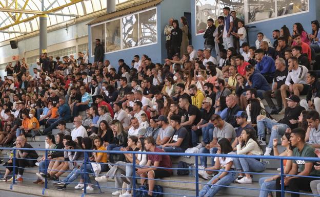 Público asistente a un evento deportivo celebrado en la capital grancanaria el pasado domingo. / C7
