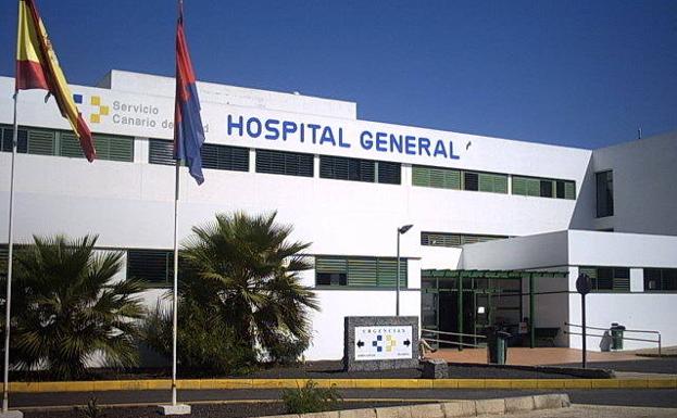 Archive image of the Doctor José Molina Orosa University Hospital. 
