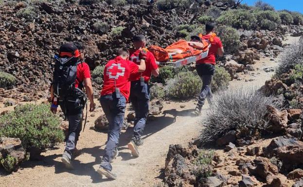 Rescatan a una senderista en Las Cañadas del Teide