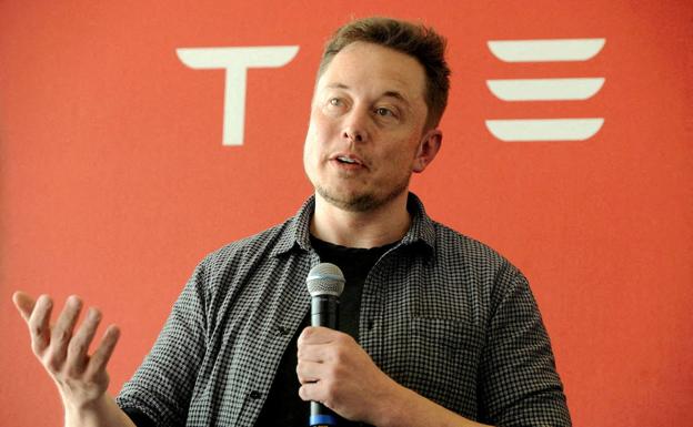 Musk aportará más dinero privado en Twitter para evitar el desplome de Tesla