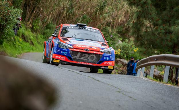 The Gran Canaria Island Rally is going strong. 