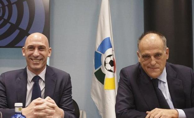 Luis Rubiales and Javier Tebas, at a press conference. 