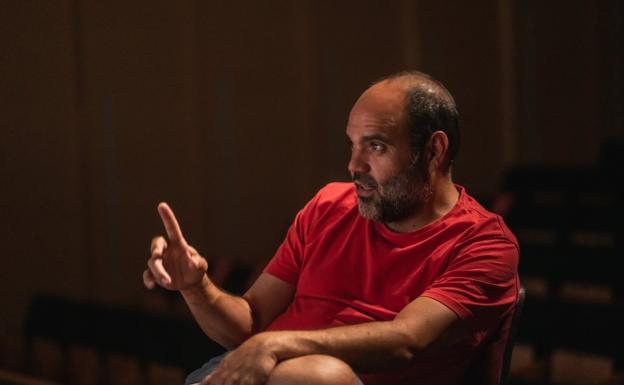 The Gran Canaria stage director Mario Vega, who premieres 'Tamora' at the Pérez Galdós Theatre. 