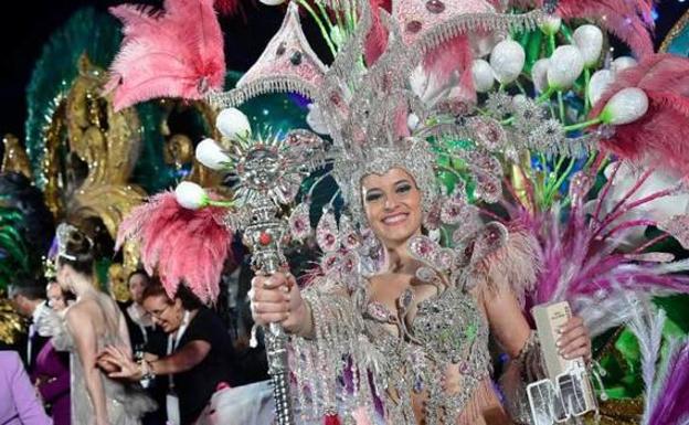 Andrea Encinoso Pérez, reina del carnaval de Maspalomas 2020 