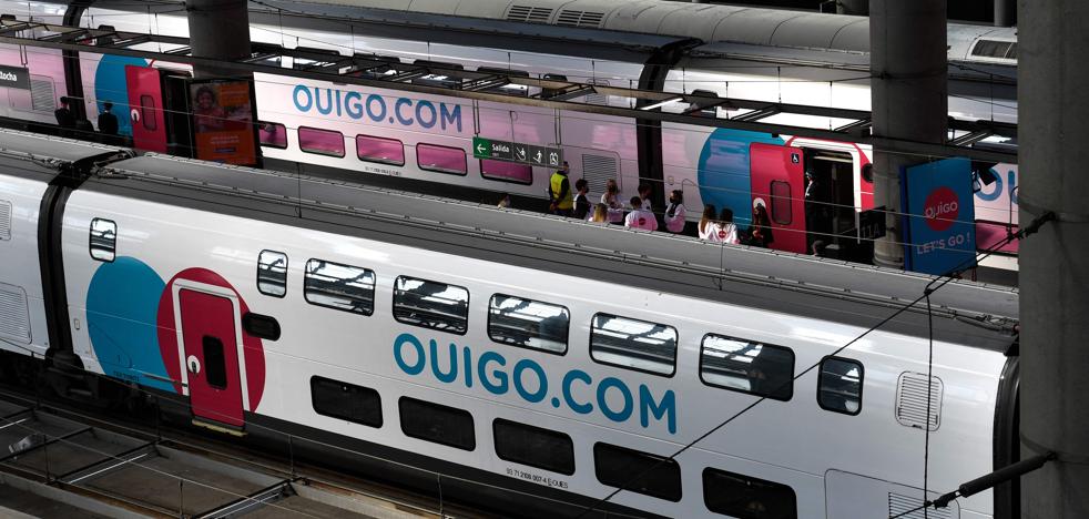 A breakdown on a Barcelona-Madrid train leaves 960 passengers stranded