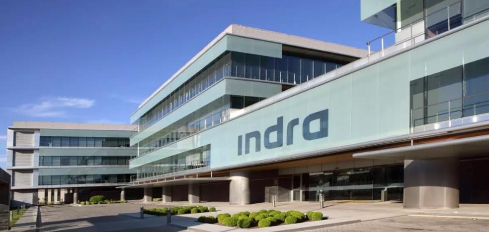 The CNMV sees "worrying" the dismissal of directors in Indra, which collapses on the stock market