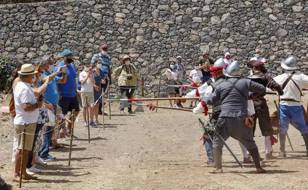 Imagen de la recreación histórica de la Batalla de El Batán correspondiente al año pasado. /Cober