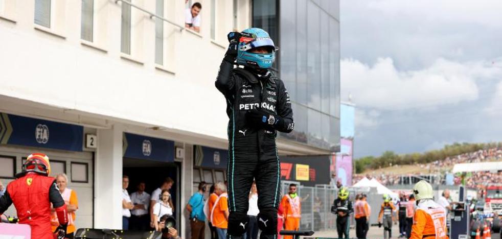 Russell snatches pole from Sainz and confirms that Mercedes is back