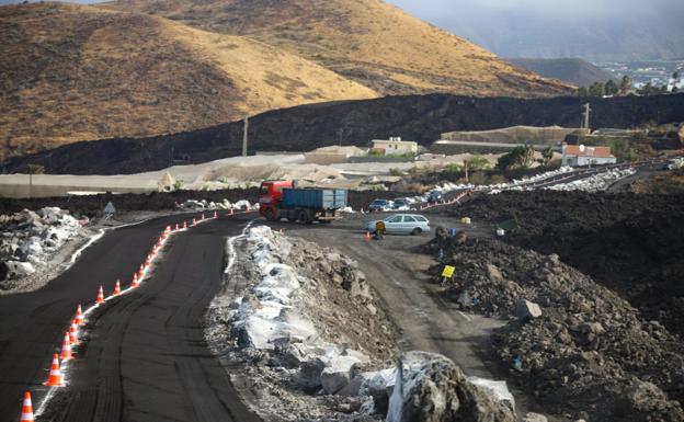 Image of the paved track opened yesterday and that covers a distance of 3.3 kilometers over the lava of the Palmero volcano. 