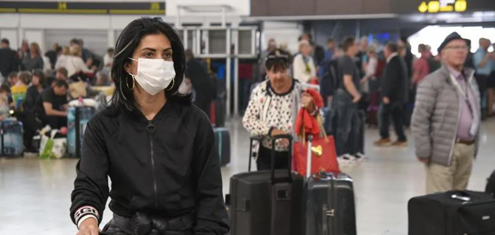 Health clarifies: the mask is still mandatory on planes