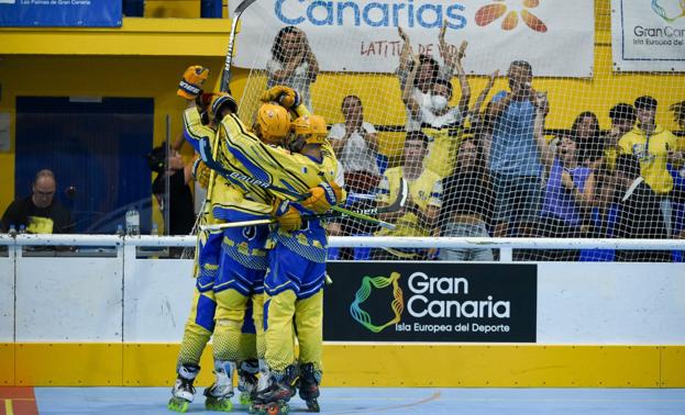 El CH Molina Sport Gran Canaria persigue el triplete en la máxima competición nacional. / C7