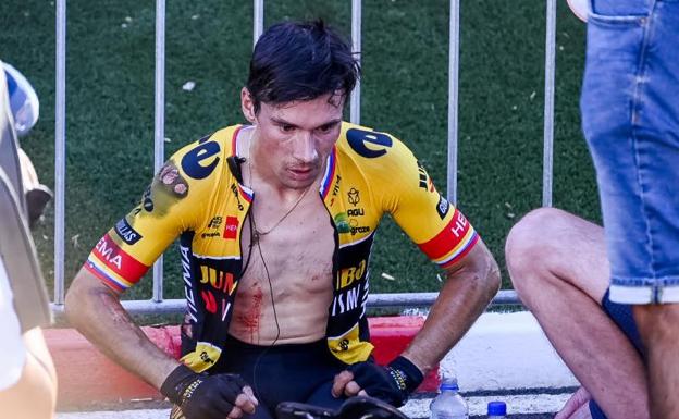 Roglic, shocked at the goal of Tomares after his fall. 