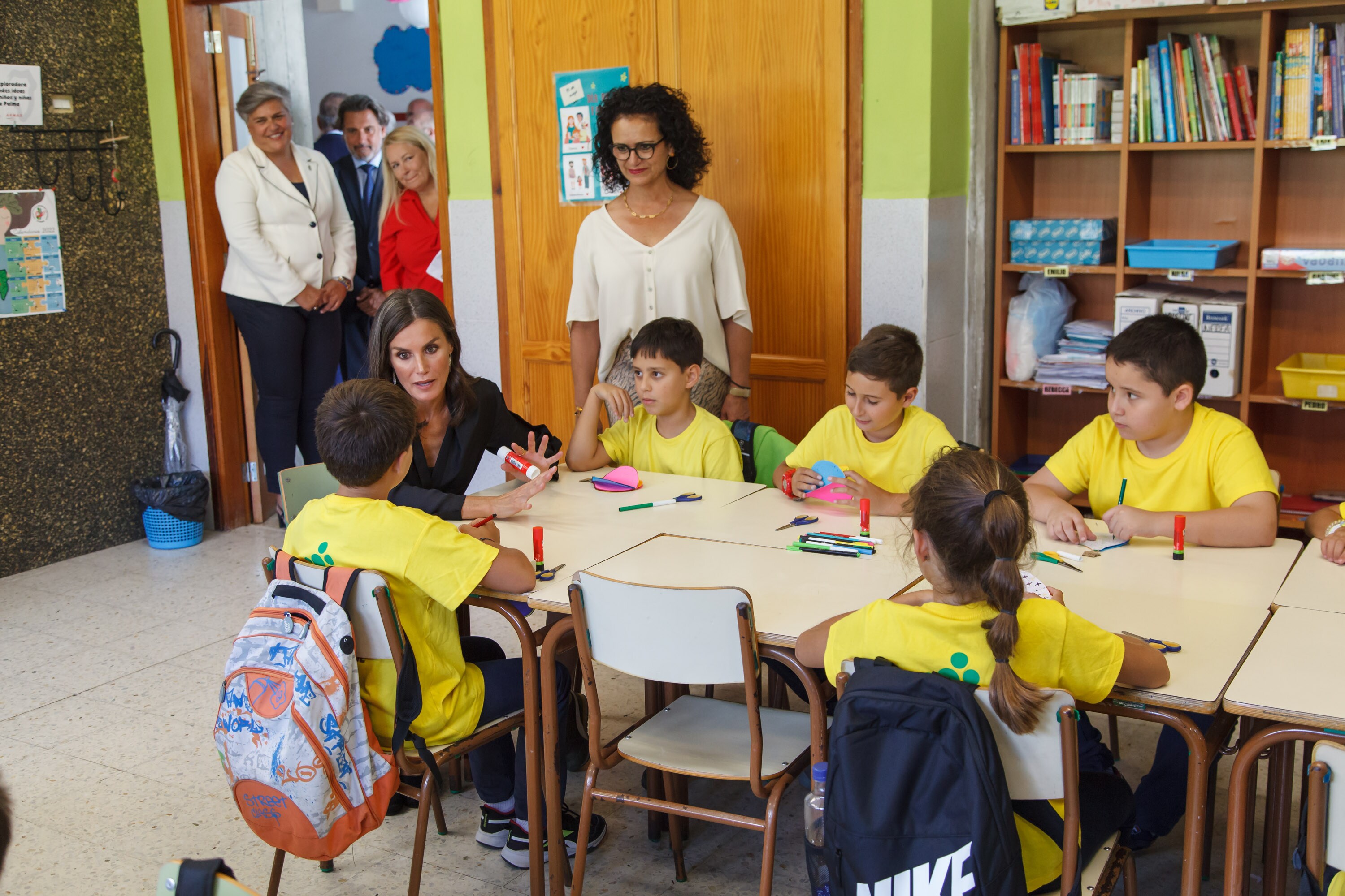 Ángel Víctor Torres acompaña a la Reina Letizia en el acto de apertura del nuevo curso escolar en La Palma 