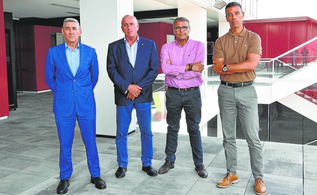 Representanes de Apemes, la Asociación de las Pequeñas Empresas de Seguridad Privada de Canarias. 