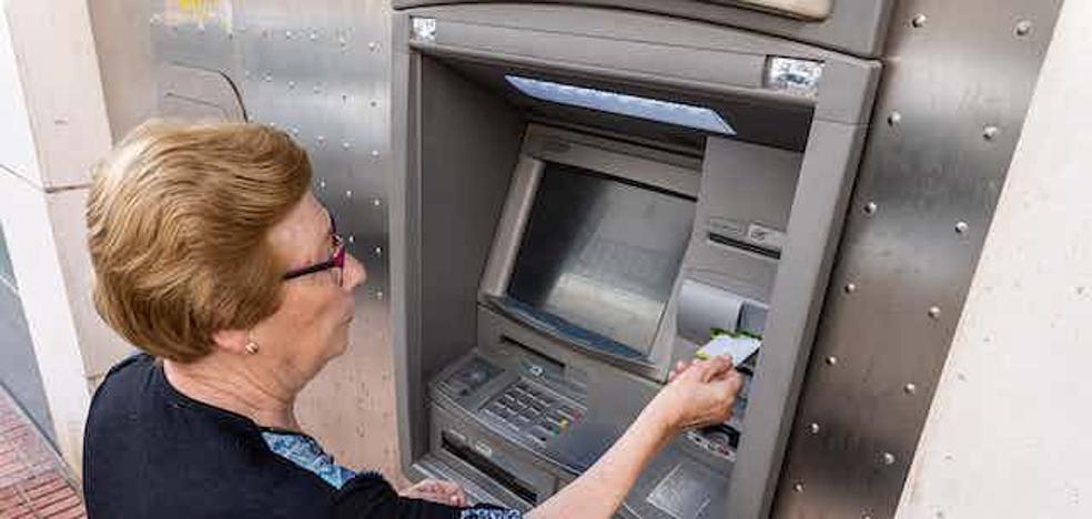 How banks should manage their communication with the elderly