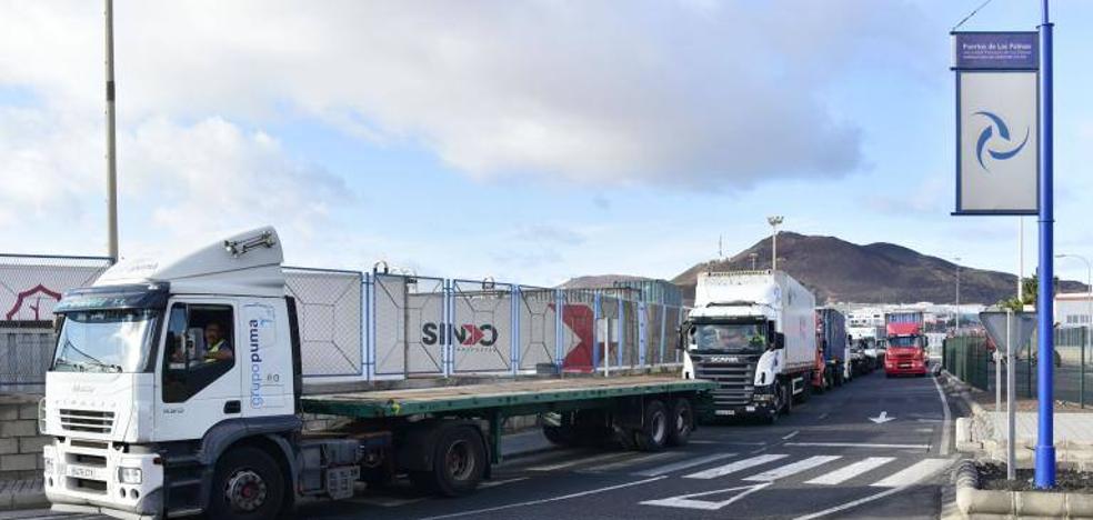 The trucks, in a caravan this Monday in Las Palmas de Gran Canaria