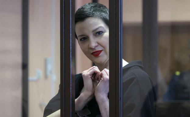 María Kolésnikova en la jaula de acusados durante su juicio en septiembre del año pasado. 