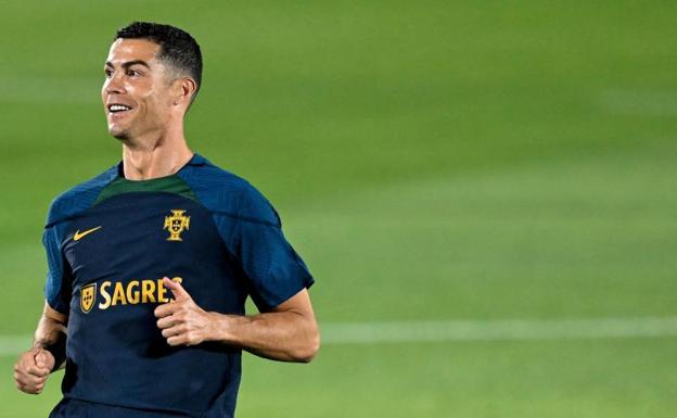 Cristiano Ronaldo, durante un entrenamiento con Portugal en Qatar. 